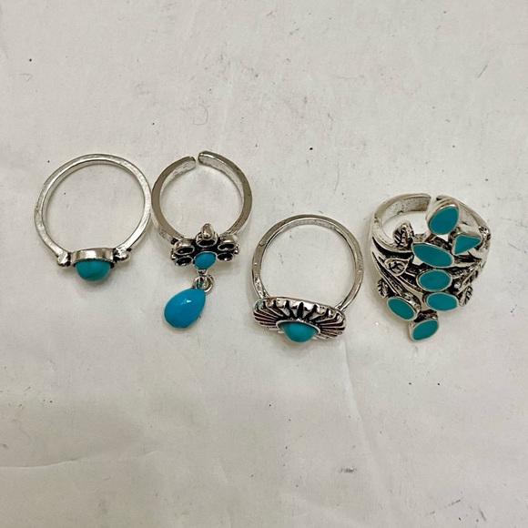 Vintage 4pc Silver Tone- Faux Turquoise Rings (A) - Picture 10 of 11